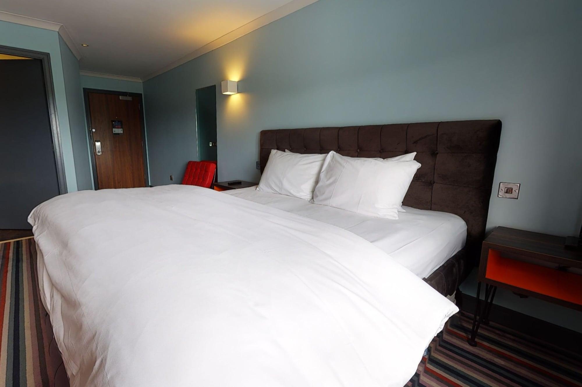 Village Hotel Newcastle Экстерьер фото